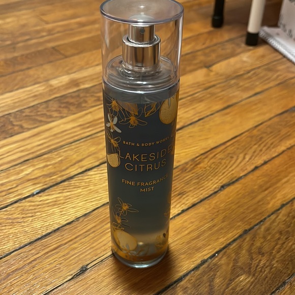 This is a Bath & Body works perfume called lakeside citrus - Picture 2 of 2